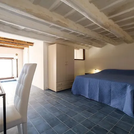 ベッド・アンド・ブレックファスト B＆b デル マッシモ 4*